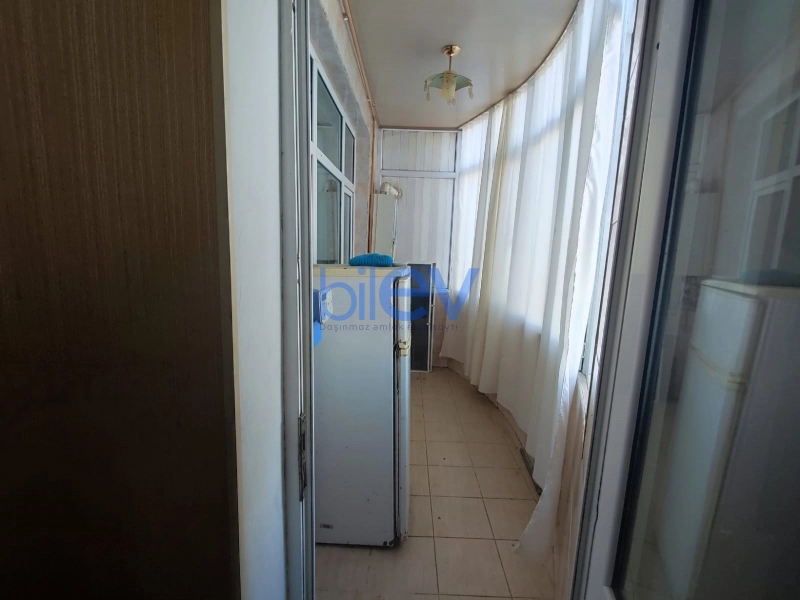 Aylıq Kirayə 3 otaqlı Köhnə Tikili bina evi  120m², Bakı