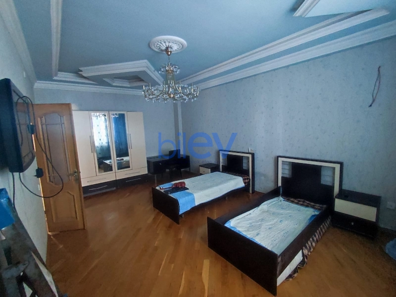 Aylıq Kirayə 3 otaqlı Köhnə Tikili bina evi  120m², Bakı