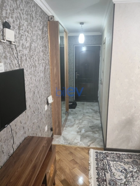 Aylıq Kirayə 1 otaqlı Köhnə Tikili bina evi  35m², Bakı