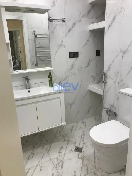 Aylıq Kirayə 3 otaqlı Yeni Tikili bina evi  110m², Bakı