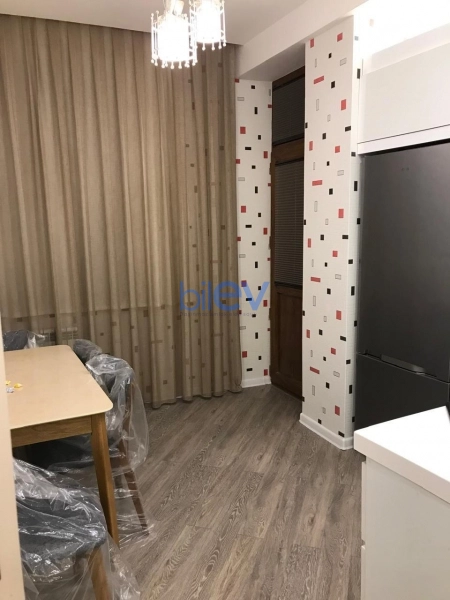 Aylıq Kirayə 3 otaqlı Yeni Tikili bina evi  110m², Bakı