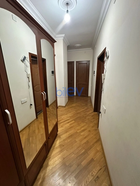 Aylıq Kirayə 2 otaqlı Yeni Tikili bina evi  90m², Bakı