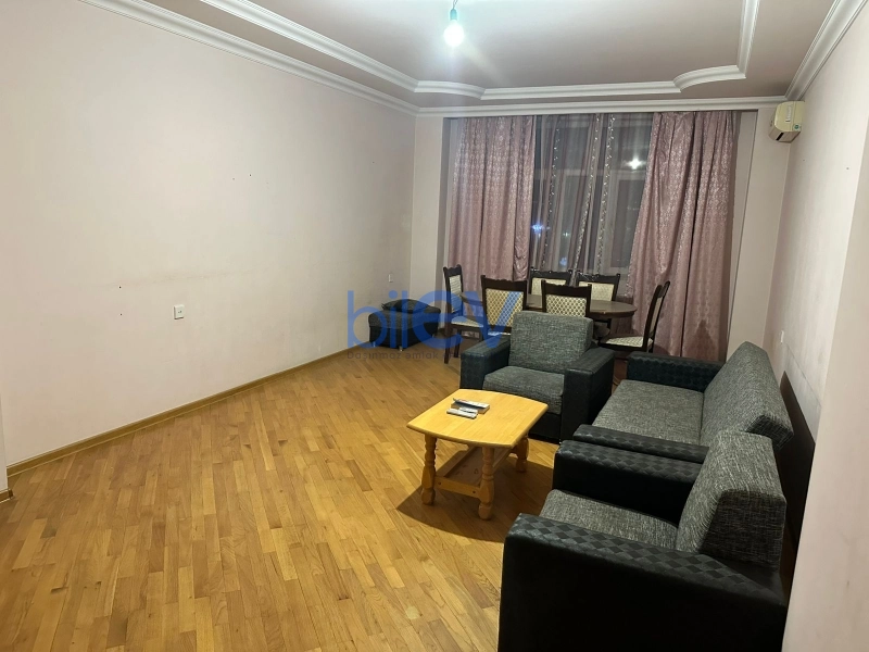 Aylıq Kirayə 2 otaqlı Yeni Tikili bina evi  90m², Bakı