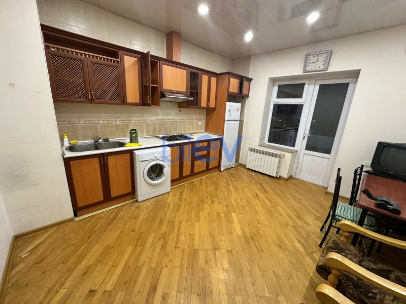 Aylıq Kirayə 2 otaqlı Yeni Tikili bina evi  90m², Bakı