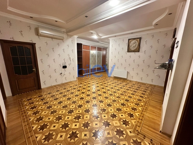Aylıq Kirayə 3 otaqlı Yeni Tikili bina evi  145m², Bakı