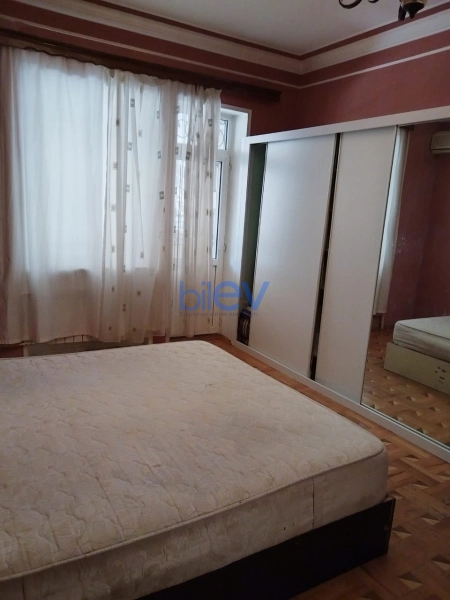 Aylıq Kirayə 2 otaqlı Köhnə Tikili bina evi  70m², Bakı
