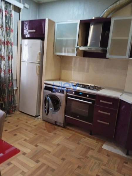 Aylıq Kirayə 2 otaqlı Köhnə Tikili bina evi  70m², Bakı