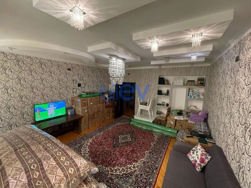 Aylıq Kirayə 3 otaqlı Yeni Tikili bina evi  120m², Bakı