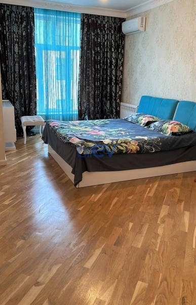 Aylıq Kirayə 3 otaqlı Yeni Tikili bina evi  121m², Bakı