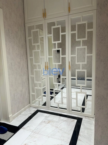 Aylıq Kirayə 3 otaqlı Yeni Tikili bina evi  121m², Bakı