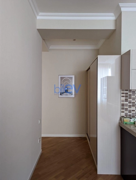 Aylıq Kirayə 3 otaqlı Yeni Tikili bina evi  95m², Bakı