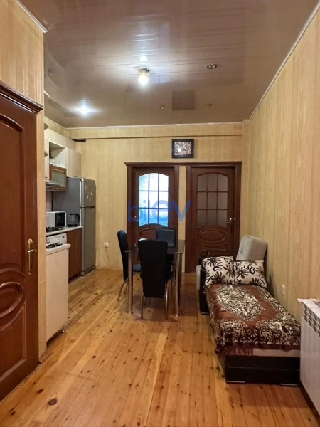 Aylıq Kirayə 3 otaqlı Yeni Tikili bina evi  68m², Bakı