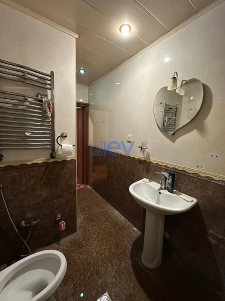 Aylıq Kirayə 3 otaqlı Yeni Tikili bina evi  68m², Bakı