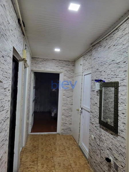 Aylıq Kirayə 2 otaqlı Köhnə Tikili bina evi  60m², Bakı