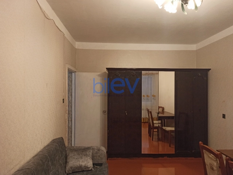 Aylıq Kirayə 2 otaqlı Köhnə Tikili bina evi  60m², Bakı