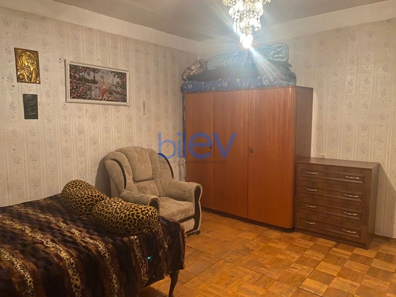 Aylıq Kirayə 2 otaqlı Köhnə Tikili bina evi  65m², Bakı