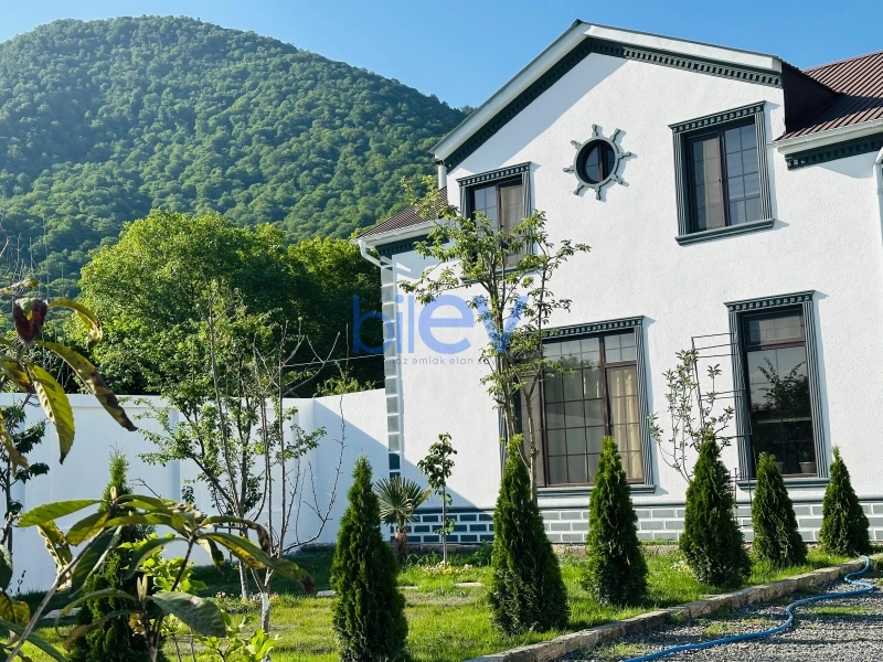 Günlük Kirayə 4 otaqlı Villa  300m², Qəbələ
