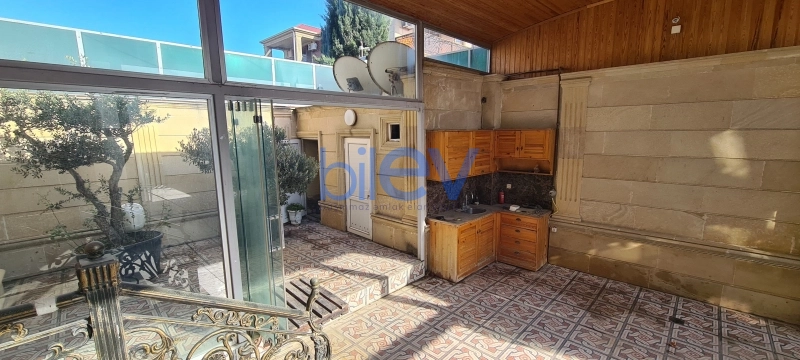 Aylıq Kirayə 7 otaqlı Villa  450m², Bakı