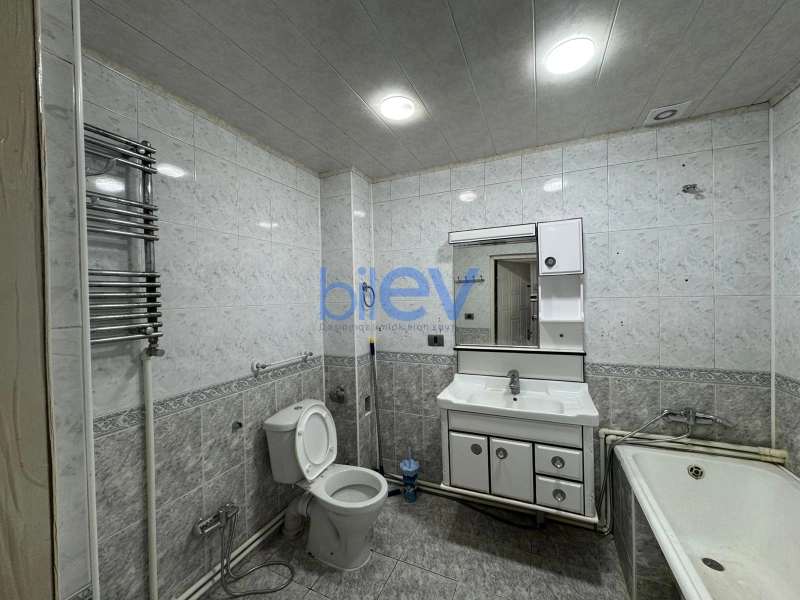 Aylıq Kirayə 3 otaqlı Köhnə Tikili bina evi  100m², Bakı