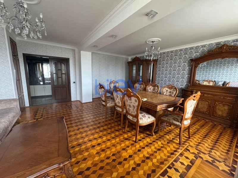 Aylıq Kirayə 3 otaqlı Köhnə Tikili bina evi  100m², Bakı