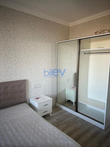 Aylıq Kirayə 2 otaqlı Yeni Tikili bina evi  80m², Bakı