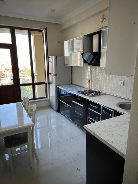 Aylıq Kirayə 2 otaqlı Yeni Tikili bina evi  80m², Bakı