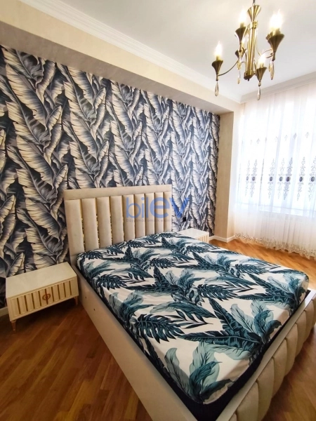 Aylıq Kirayə 3 otaqlı Yeni Tikili bina evi  100m², Bakı