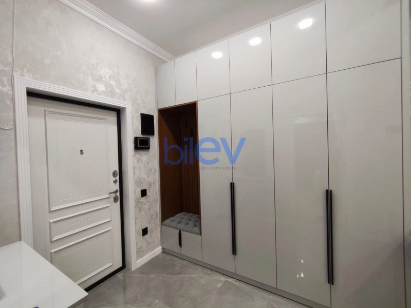 Aylıq Kirayə 3 otaqlı Yeni Tikili bina evi  100m², Bakı