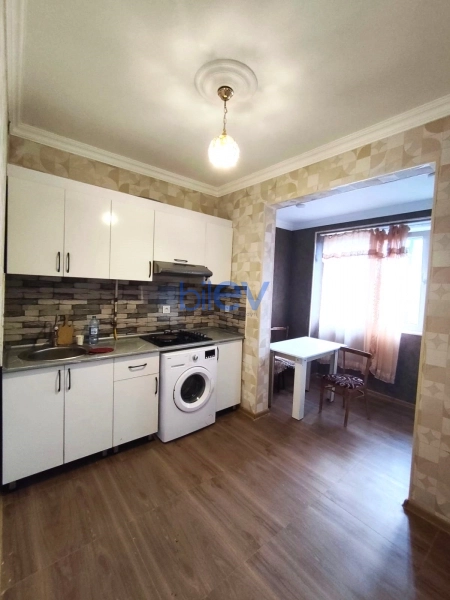 Aylıq Kirayə 2 otaqlı Köhnə Tikili bina evi  62m², Bakı