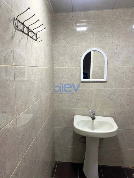 Aylıq Kirayə 2 otaqlı Köhnə Tikili bina evi  62m², Bakı