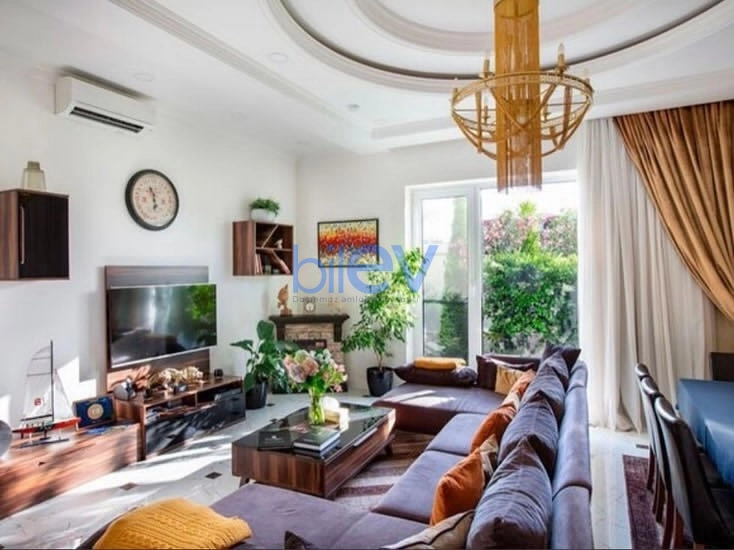 Günlük Kirayə 5 otaqlı Bağ evi  1000m², Bakı