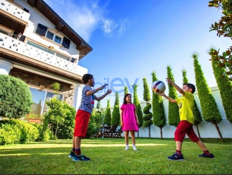 Günlük Kirayə 5 otaqlı Bağ evi  1000m², Bakı