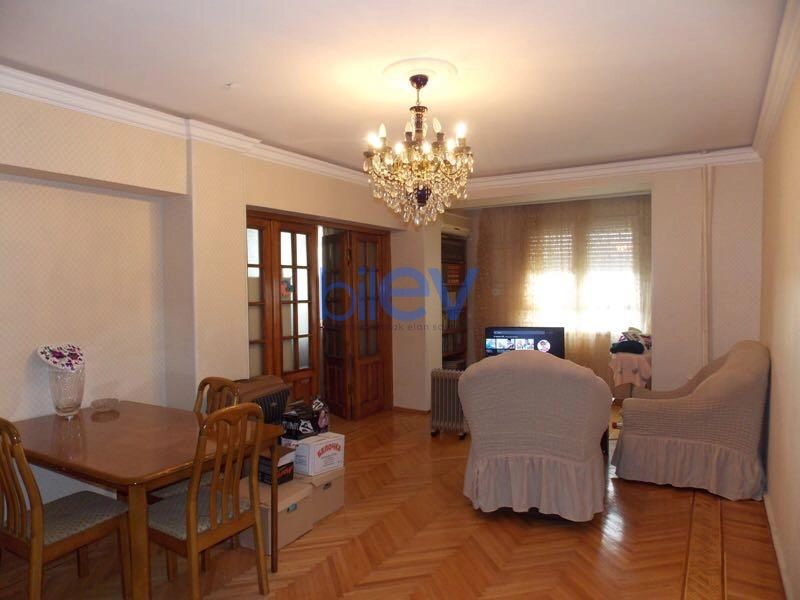Aylıq Kirayə 3 otaqlı Yeni Tikili bina evi  110m², Bakı
