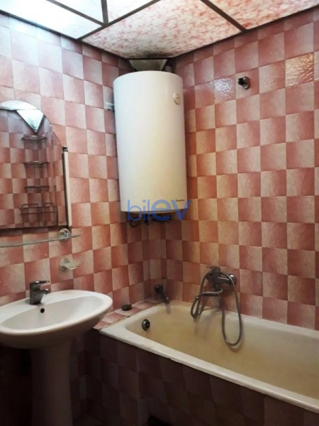 Aylıq Kirayə 3 otaqlı Yeni Tikili bina evi  110m², Bakı