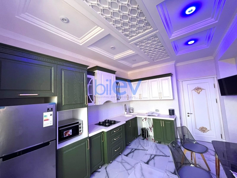 Aylıq Kirayə 3 otaqlı Yeni Tikili bina evi  127m², Bakı