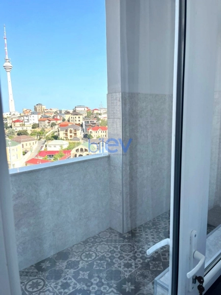 Aylıq Kirayə 3 otaqlı Yeni Tikili bina evi  127m², Bakı