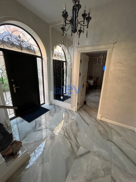 Satış 8 otaqlı Villa  500m², Bakı