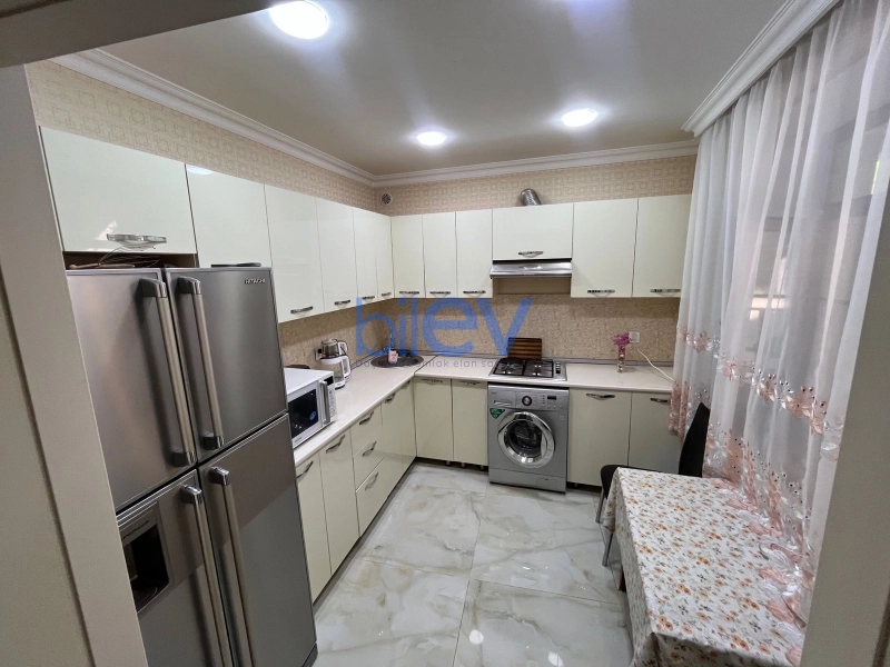 Satış 8 otaqlı Villa  500m², Bakı