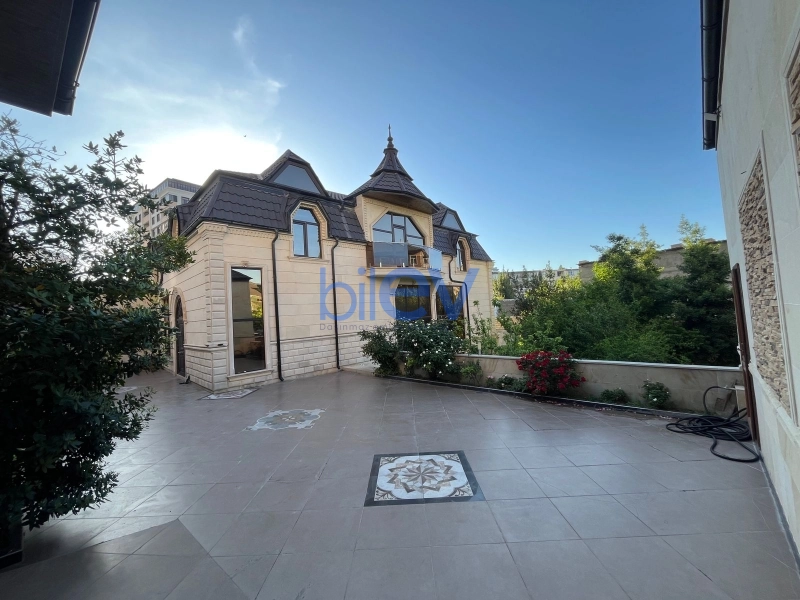 Satış 8 otaqlı Villa  500m², Bakı