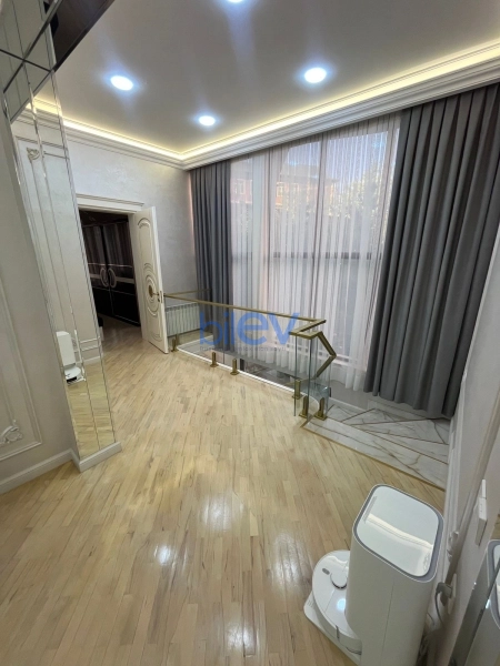 Satış 8 otaqlı Villa  500m², Bakı