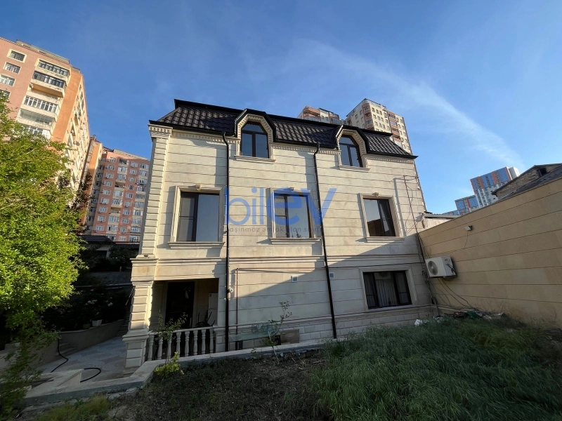 Satış 8 otaqlı Villa  500m², Bakı