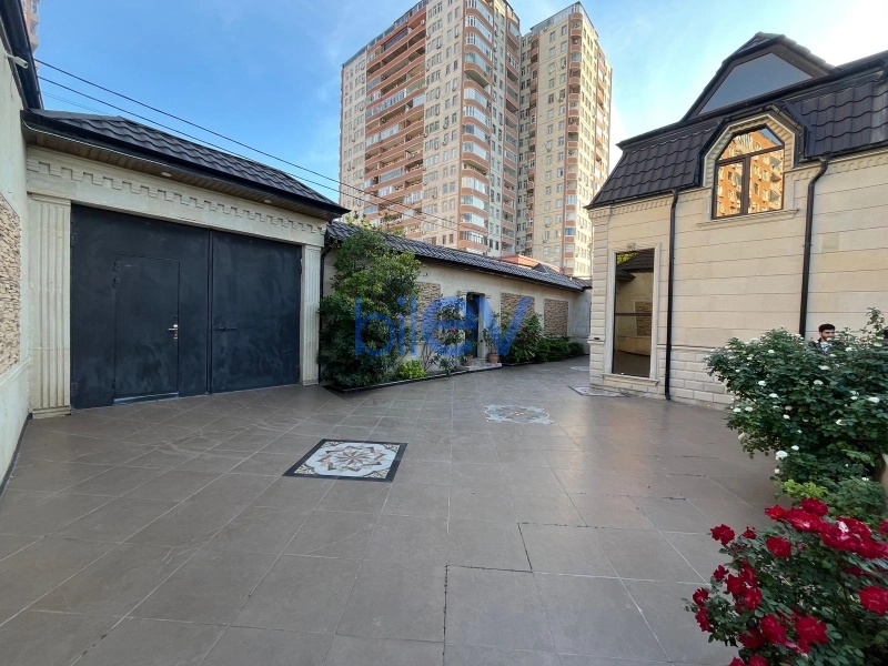 Satış 8 otaqlı Villa  500m², Bakı