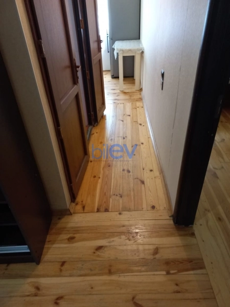 Aylıq Kirayə 3 otaqlı Köhnə Tikili bina evi  68m², Bakı