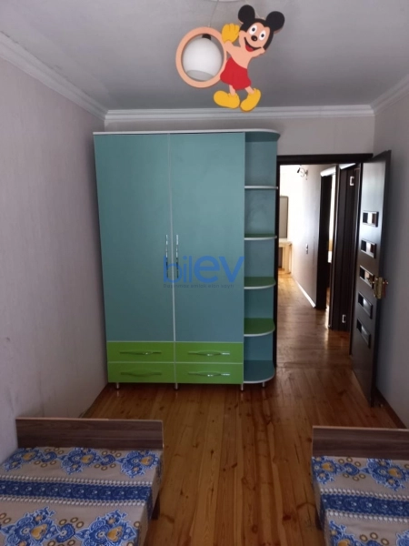 Aylıq Kirayə 3 otaqlı Köhnə Tikili bina evi  68m², Bakı