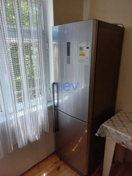 Aylıq Kirayə 3 otaqlı Köhnə Tikili bina evi  68m², Bakı