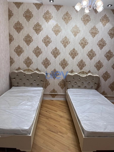 Aylıq Kirayə 3 otaqlı Yeni Tikili bina evi  116m², Bakı