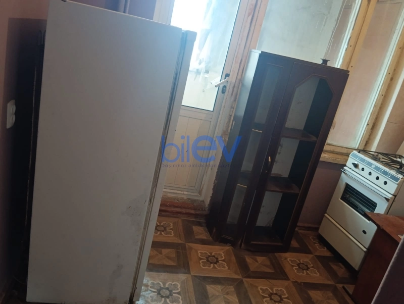 Aylıq Kirayə 3 otaqlı Köhnə Tikili bina evi  100m², Bakı
