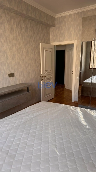 Aylıq Kirayə 2 otaqlı Yeni Tikili bina evi  65m², Bakı