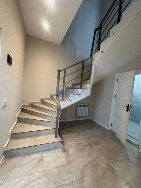 Satış 4 otaqlı Həyət evi  170m², Bakı