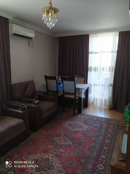 Aylıq Kirayə 3 otaqlı Köhnə Tikili bina evi  68m², Bakı